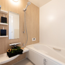 ユニットバスは、LIXIL アライズを採用。アライズのコンセプトは、「もっと、お風呂が好きになる」です。リラックスできる空間になりました。