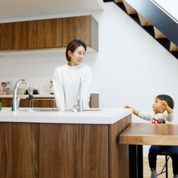 家事をしながらお子様を見守ることができます。家族の会話がはずみますね♪