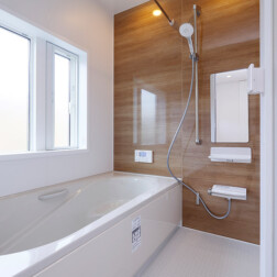 浴室:LIXILリデア